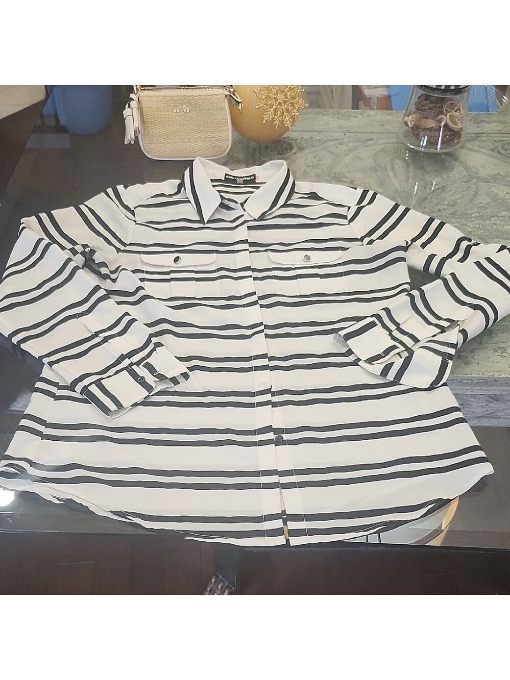 Karl LAGERFELD WOMEN'S LONG SLEEVE Medium button up Shirt